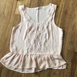 Lauren Conrad blush laced blouse 💓